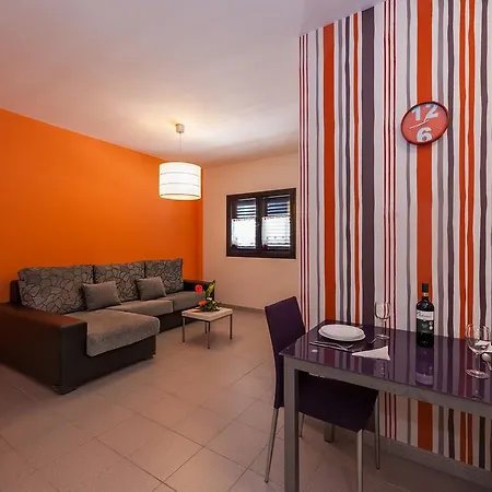 Blasco Ibanez Holiday Apartments Daire