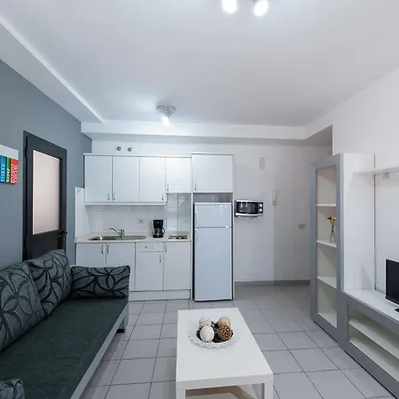 Blasco Ibanez Holiday Apartments *